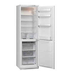 Двухкамерный холодильник Indesit SB 200 фото